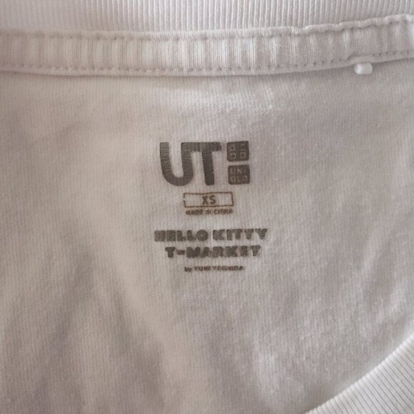 Hello Kitty x Uniqlo Women's Sz XS White Crewneck Graphic Stretch T-Shirt Top - Picture 9 of 11